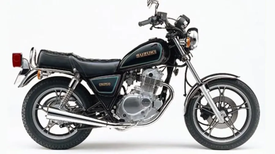 Suzuki Intruder 250